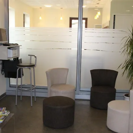 The Originals City, Continental, Poitiers